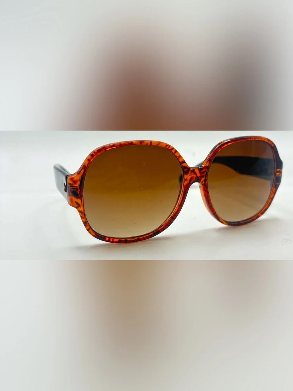 Liz Claiborne Tortoise Oval Sunglasses Frames Only